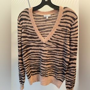 Joie sweater M